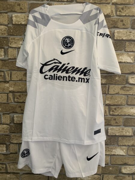 America Blanco